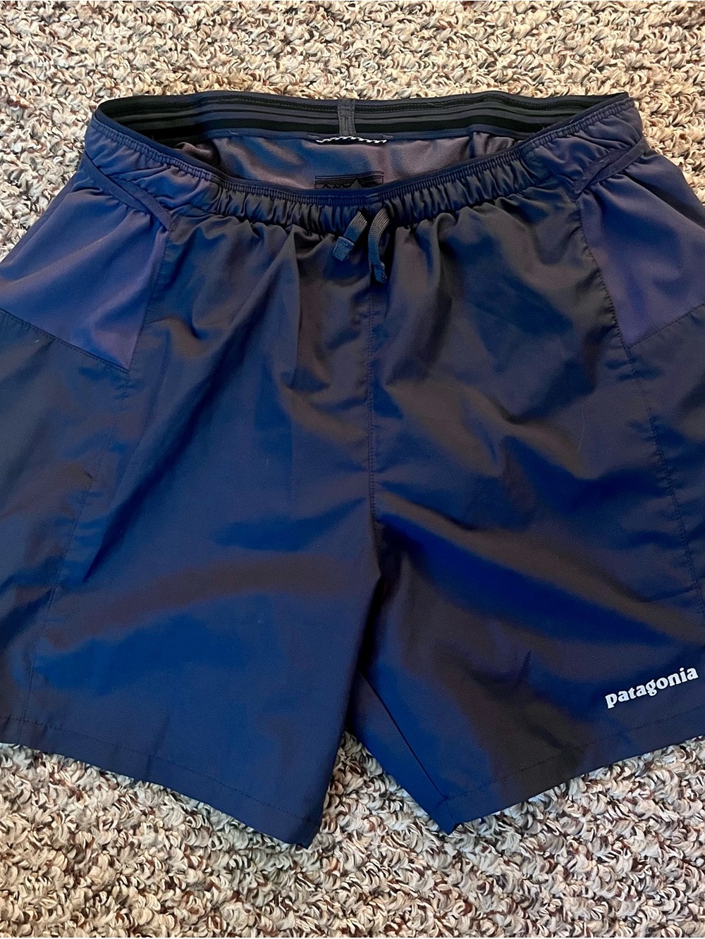 Patagonia Small Men's Dark Gray Athletic Shorts with Elastic Waist